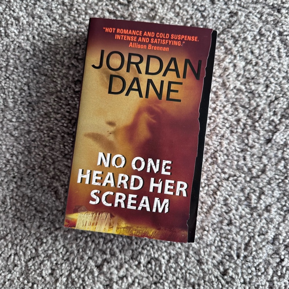 No One Heard Her Scream book